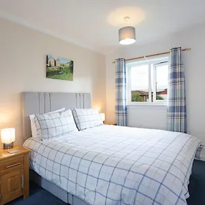 Ideal Location With Free On-site Private Parking United Kingdom